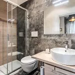 Bed & Breakfast Stasera A Casa Da M.e. 4*