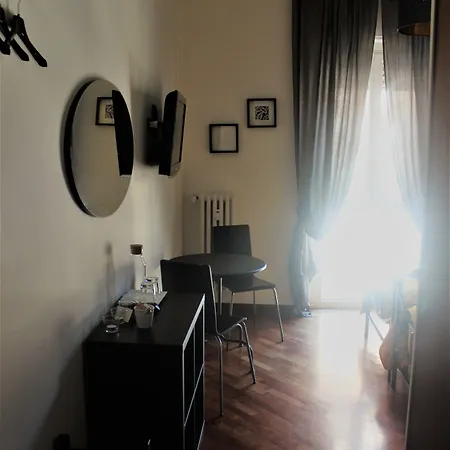 Stasera A Casa Da M.e. 4*