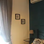 Stasera A Casa Da M.e.
