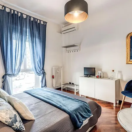 Stasera A Casa Da M.e. לינה וארוחת בוקר