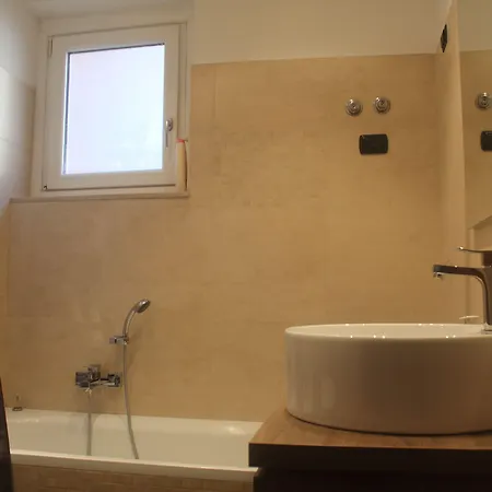 Stasera A Casa Da M.e. Couette-café Rome