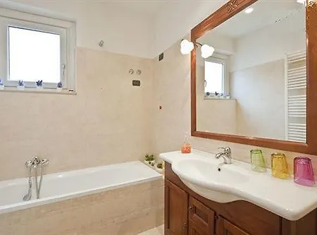 Bed & Breakfast Stasera A Casa Da M.e. 4*