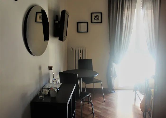 Stasera A Casa Da M.e. 4*