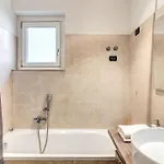 Stasera A Casa Da M.e. 4*