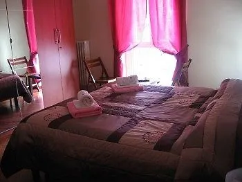 Stasera A Casa Da M.e. Alojamento de Acomodação e Pequeno-almoço 2*