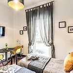Stasera A Casa Da M.e. Bed & Breakfast 4*