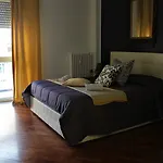 Stasera A Casa Da M.e. 4*