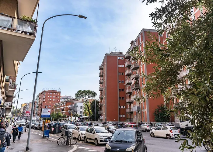 Stasera A Casa Da M.e. 4*