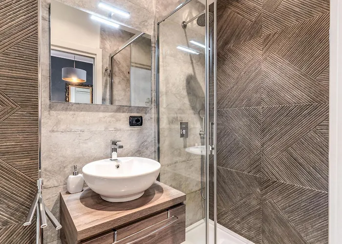 Stasera A Casa Da M.e. 4* Rome