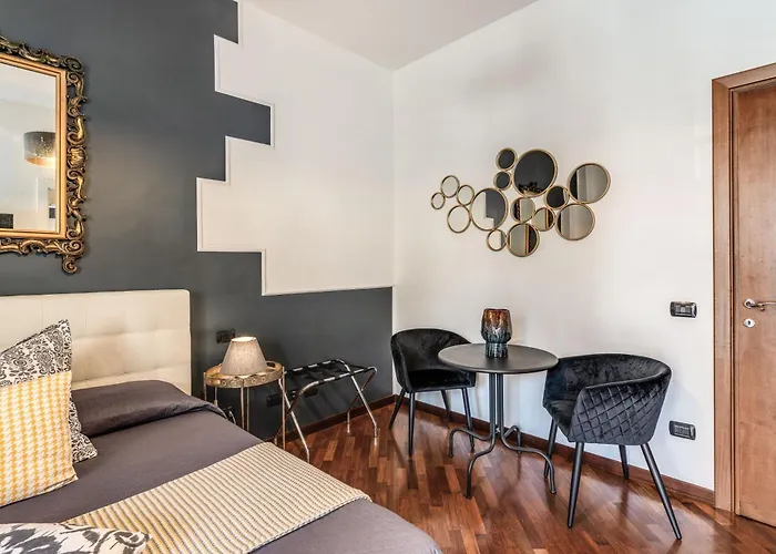 Stasera A Casa Da M.e.